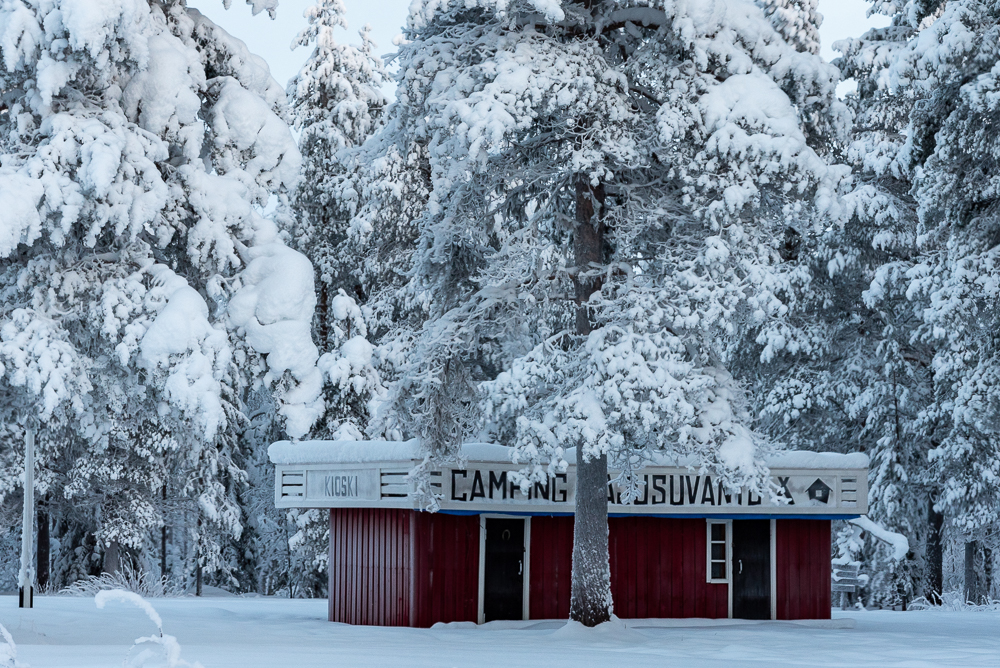 camping abbandonato in lapponia finlandese