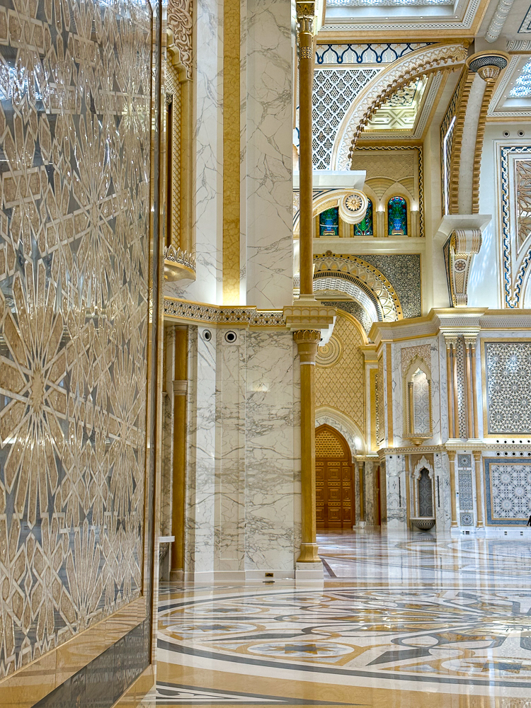 palazzo presidenziale qasr al watan interno