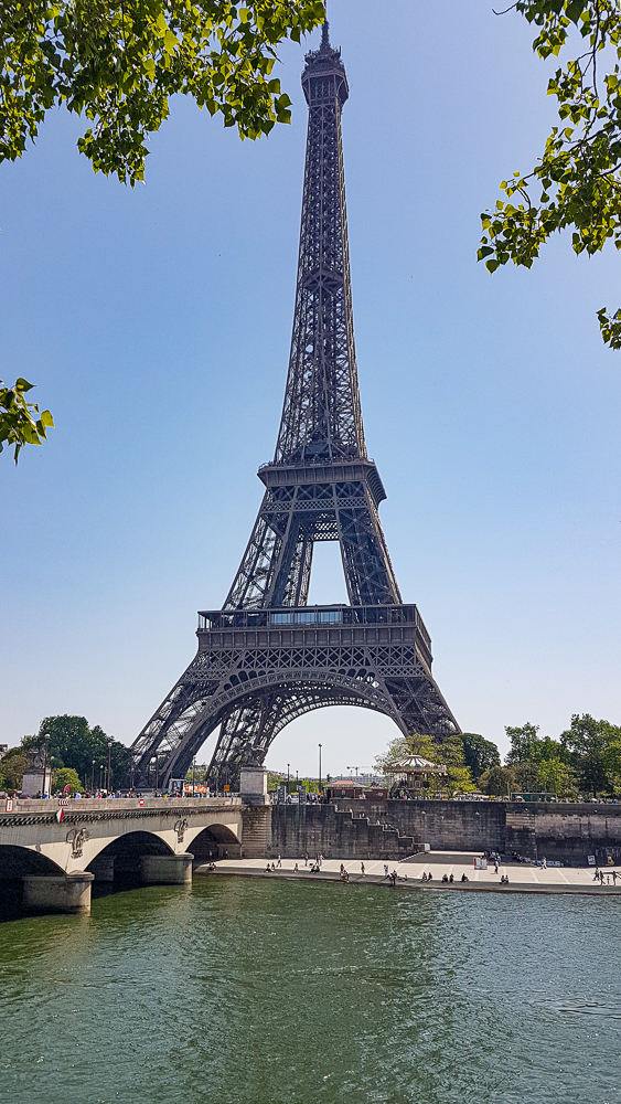 La Tour Eiffel vista dalla Senna