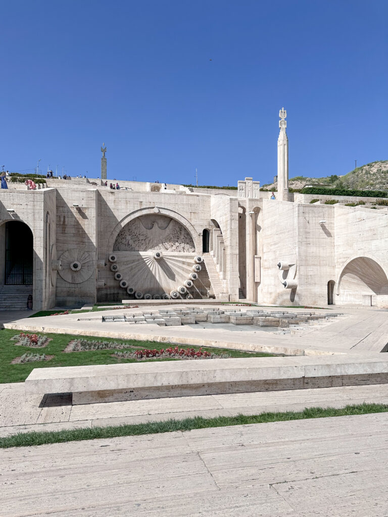 La Cascata (o Cascade) di Yerevan, dettaglio