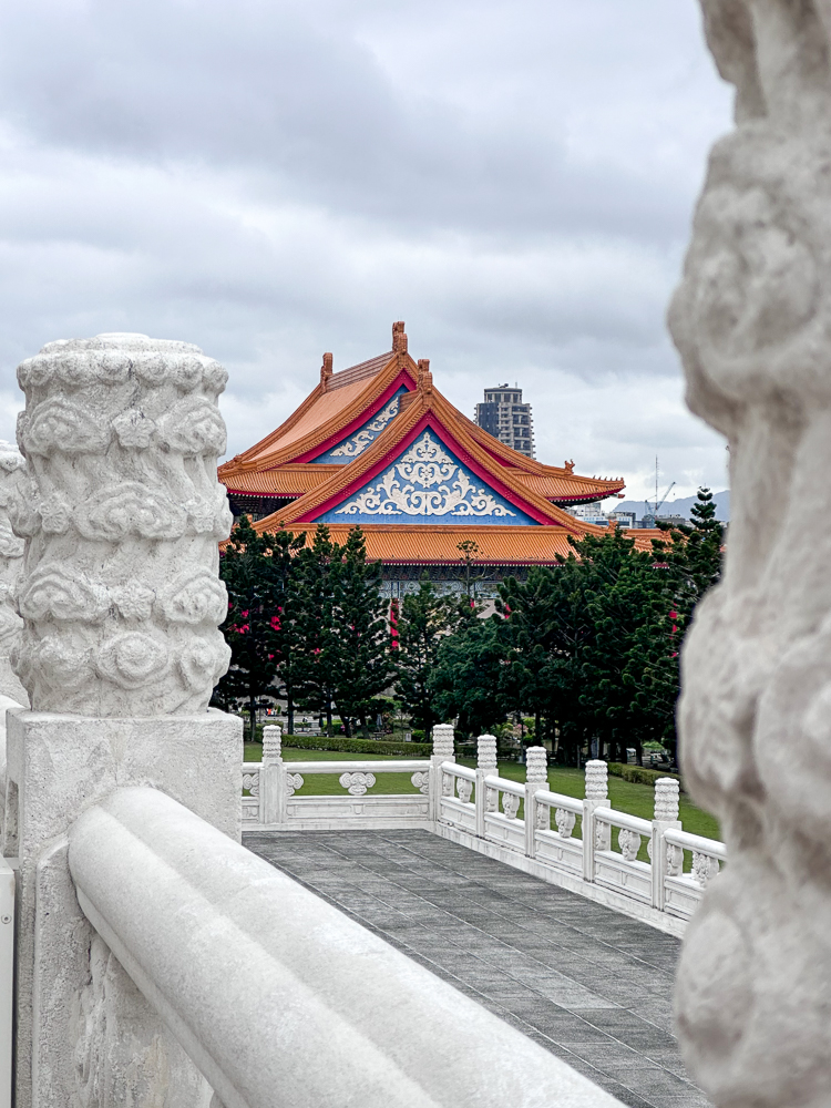 Taipei scorcio di liberty square con costruzione tipica