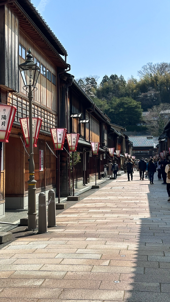 Kanazawa, quartiere di higashiyama, con le case in legno